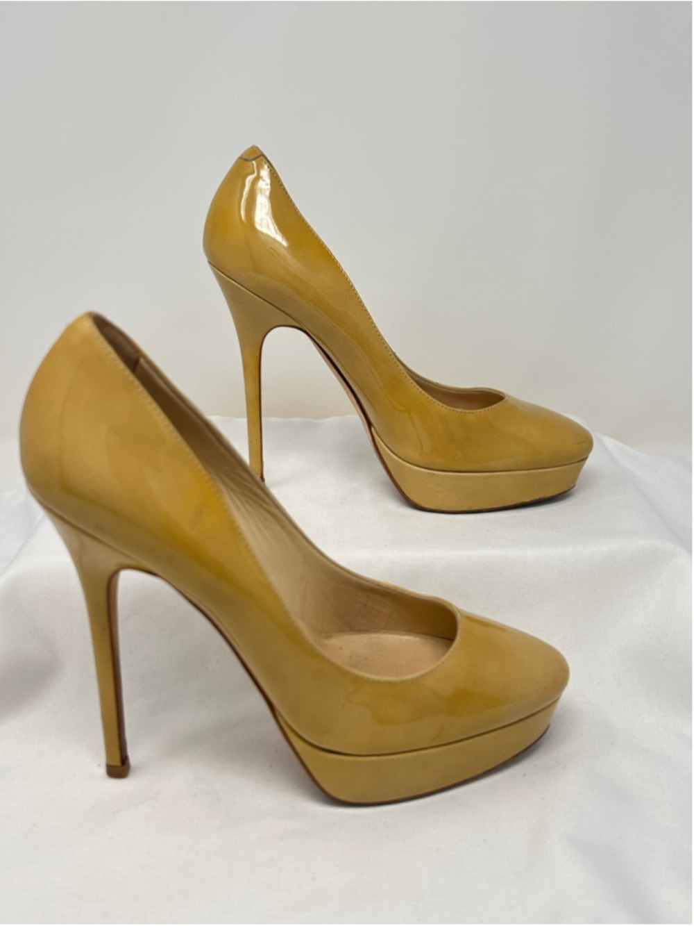 Jimmy Choo Mustard Yellow Patent Leather Platform Pumps Size 37, Beige